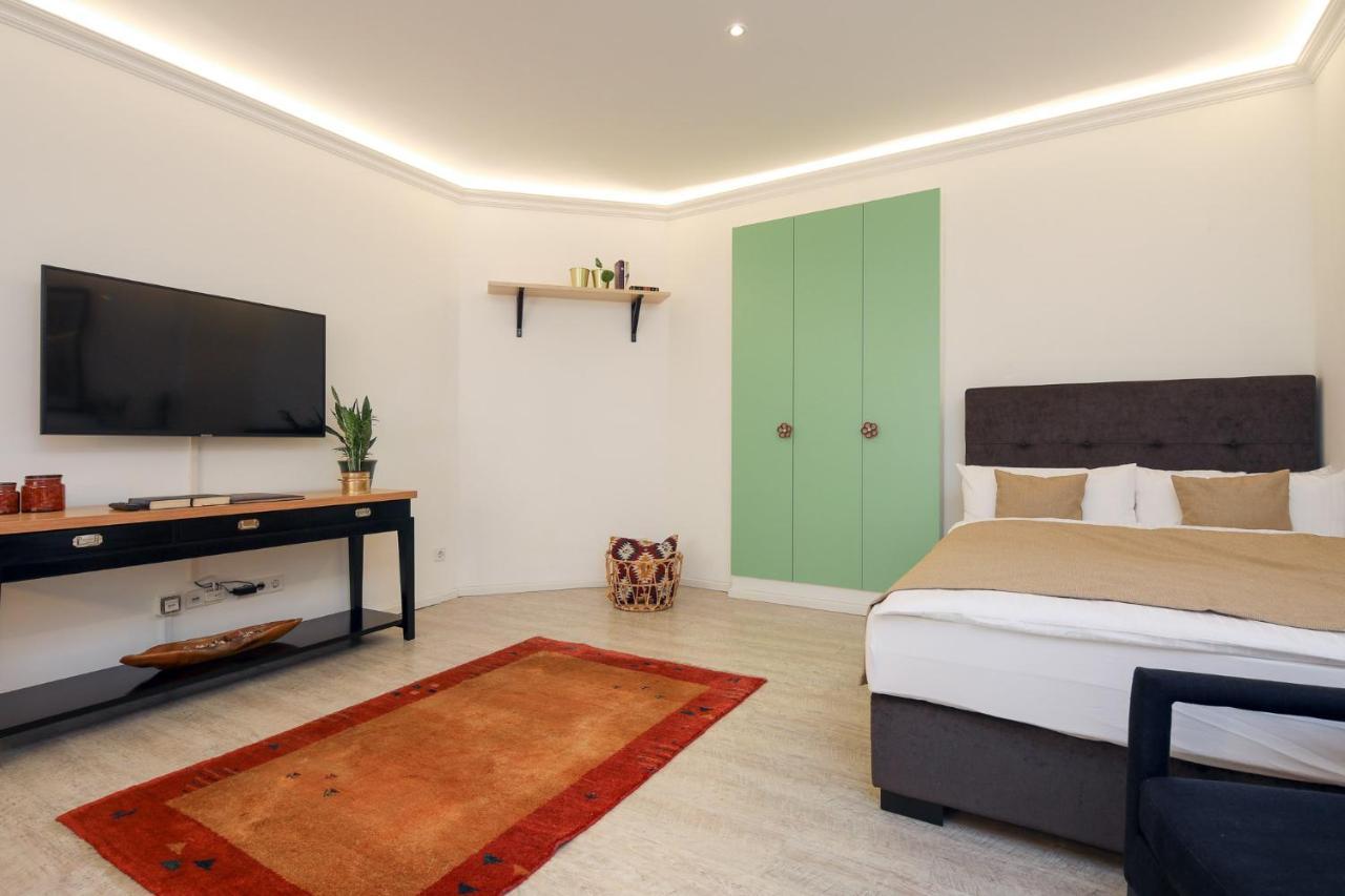 5 Personen Altbau Nahe Kurfuerstendamm - Shakespeare Berlin Kültér fotó
